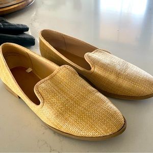 Woven flats